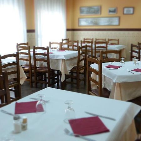 Hostal Restaurante La Masia Vila-real Eksteriør billede