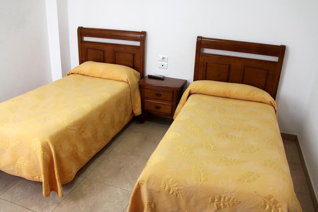 Hostal Restaurante La Masia Vila-real Eksteriør billede