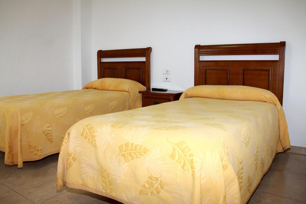 Hostal Restaurante La Masia Vila-real Eksteriør billede