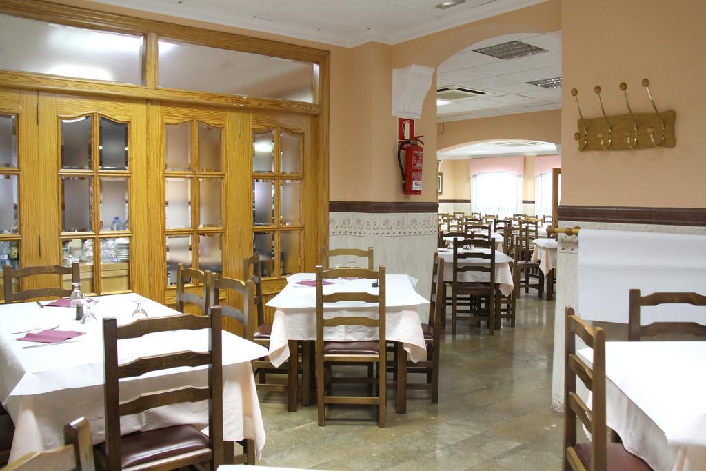 Hostal Restaurante La Masia Vila-real Eksteriør billede