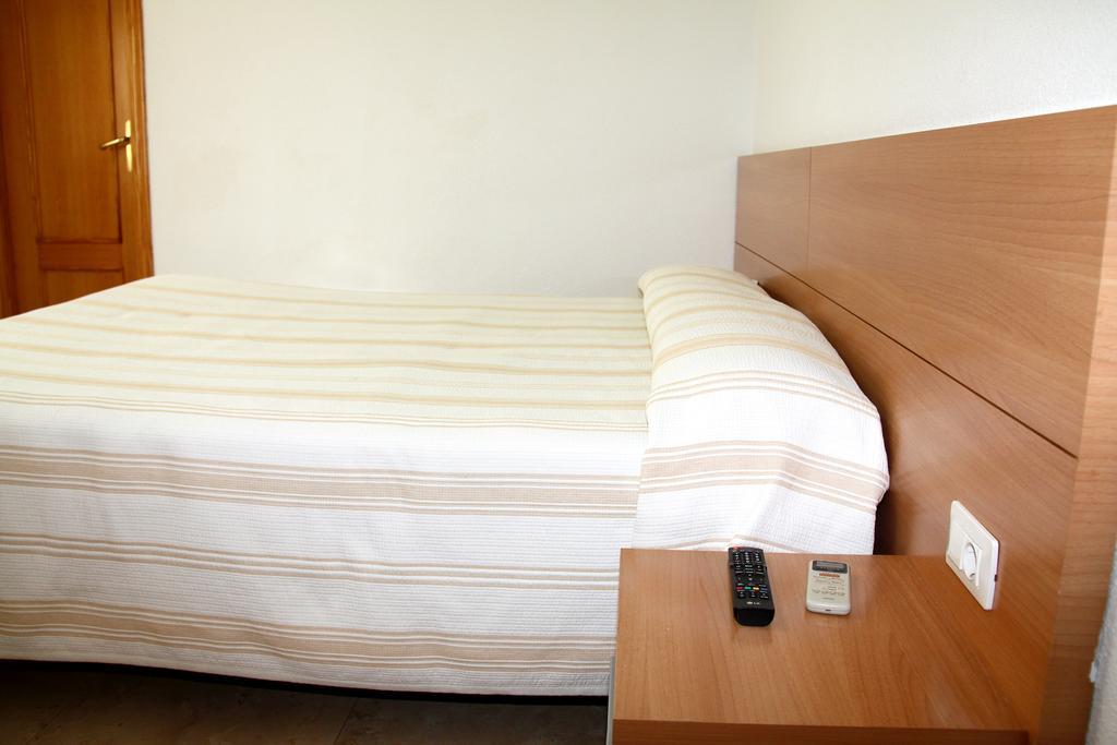 Hostal Restaurante La Masia Vila-real Eksteriør billede