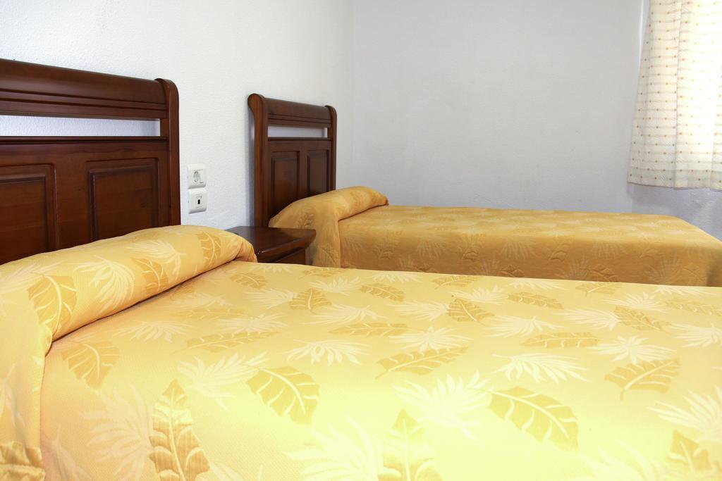 Hostal Restaurante La Masia Vila-real Værelse billede