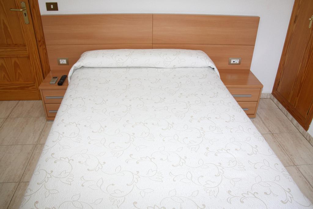 Hostal Restaurante La Masia Vila-real Værelse billede