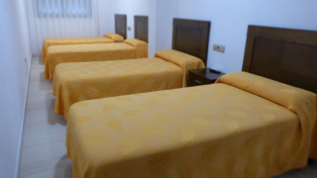 Hostal Restaurante La Masia Vila-real Eksteriør billede
