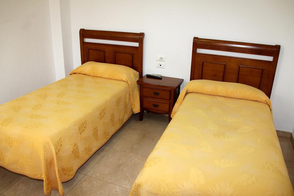 Hostal Restaurante La Masia Vila-real Eksteriør billede